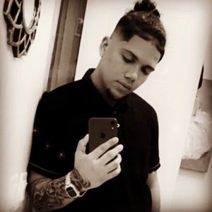 Meet your Posher, Noel